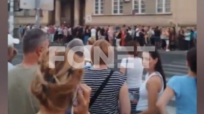 Probijen kordon u Pančevu